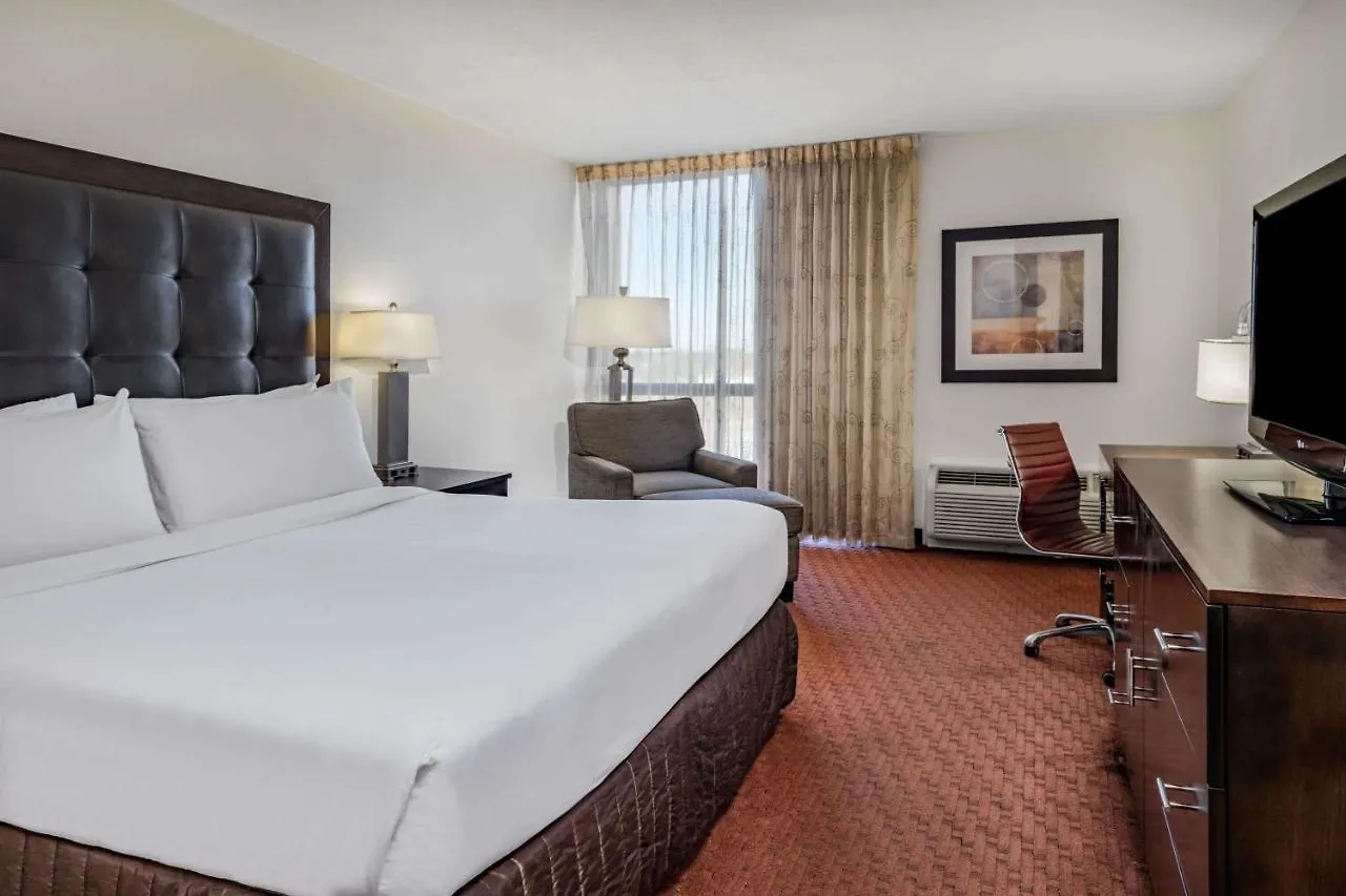 Wyndham Sacramento Hotel 3*,