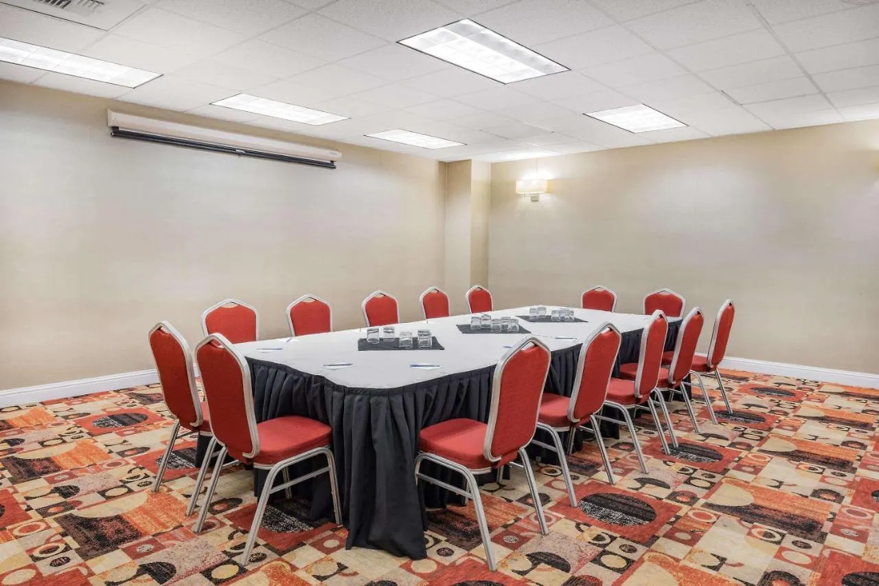 Wyndham Sacramento Hotel